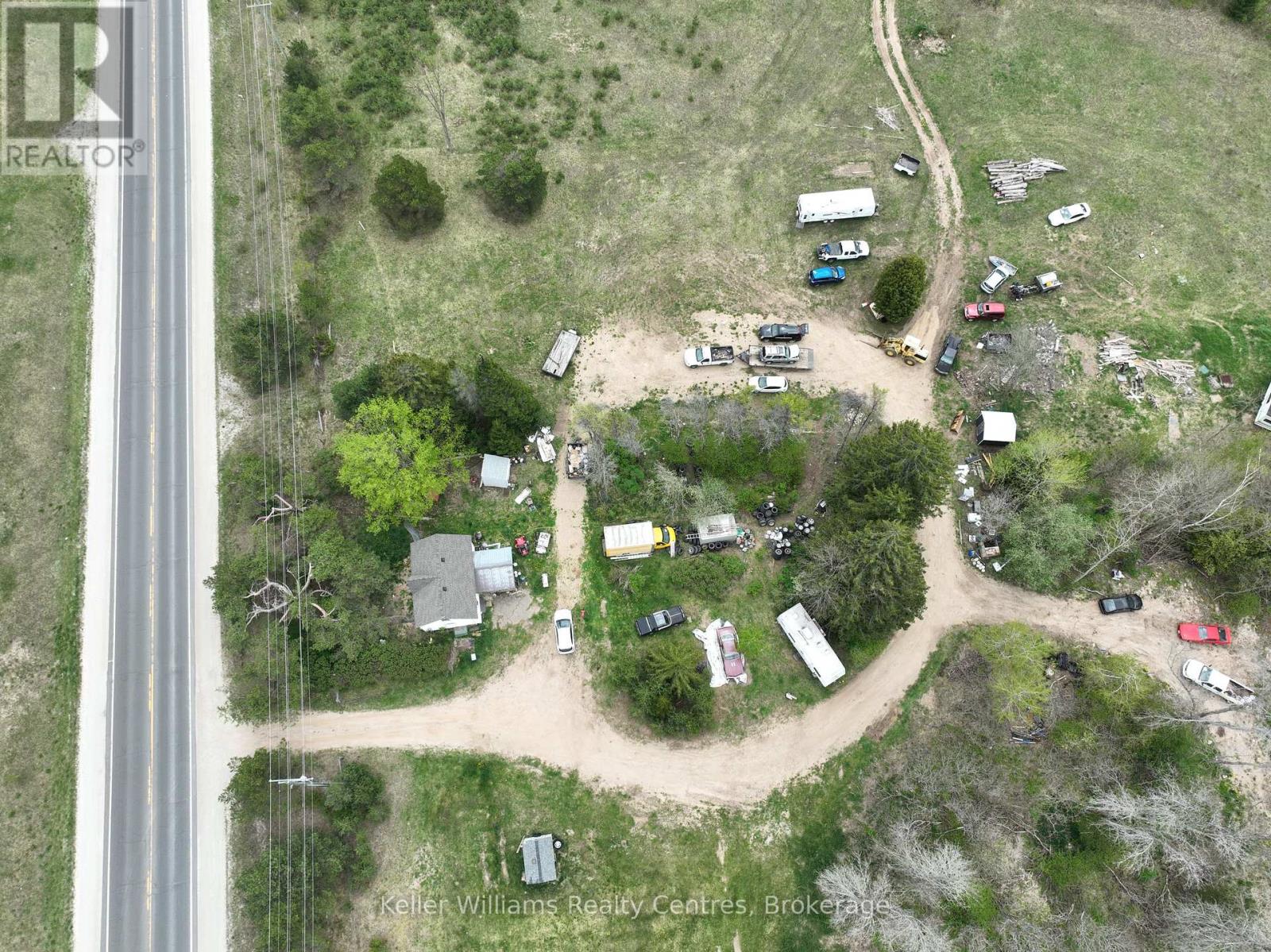 19528 Highway 6 Property Photo 8