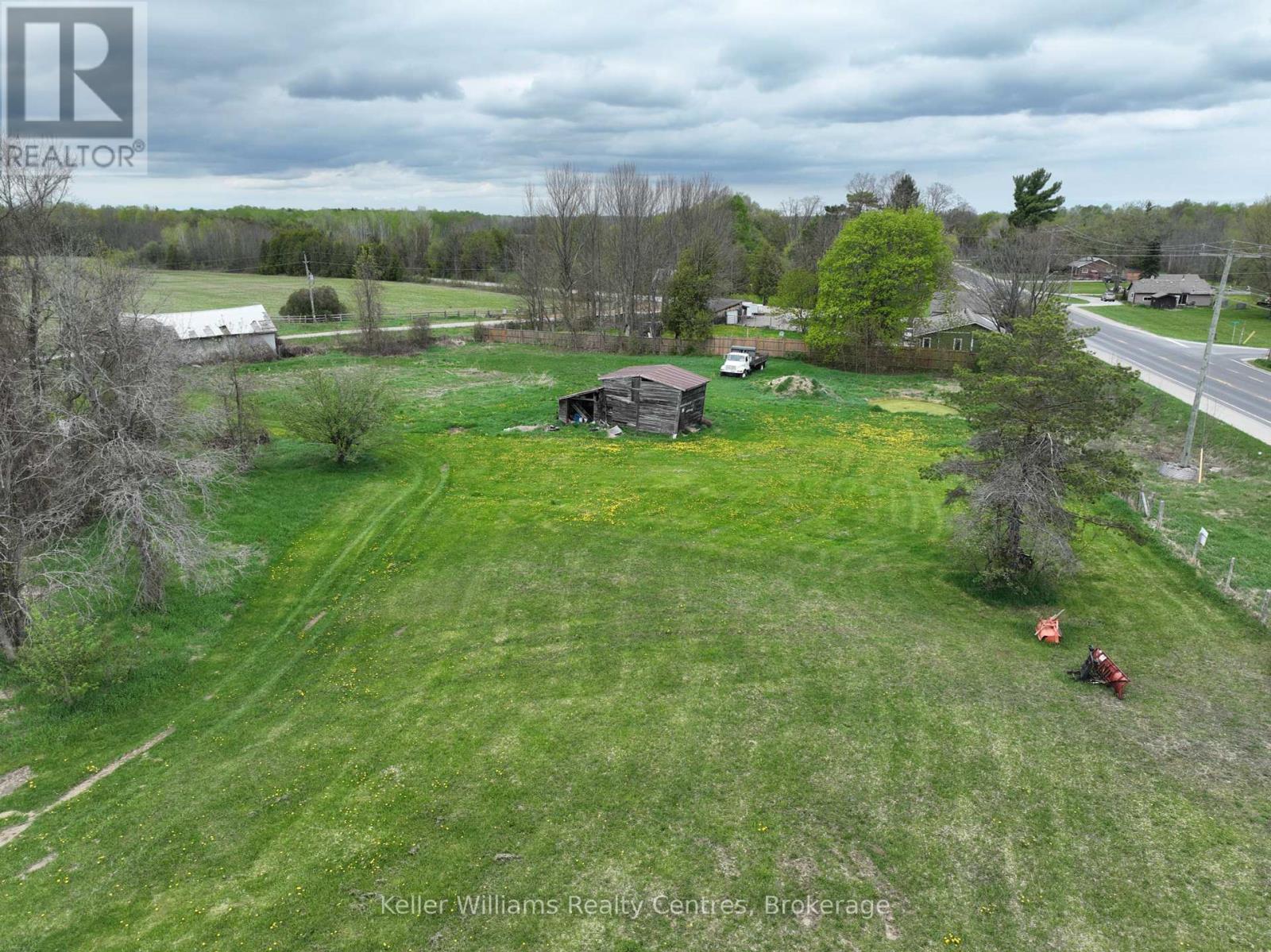 19528 Highway 6 Property Photo 25