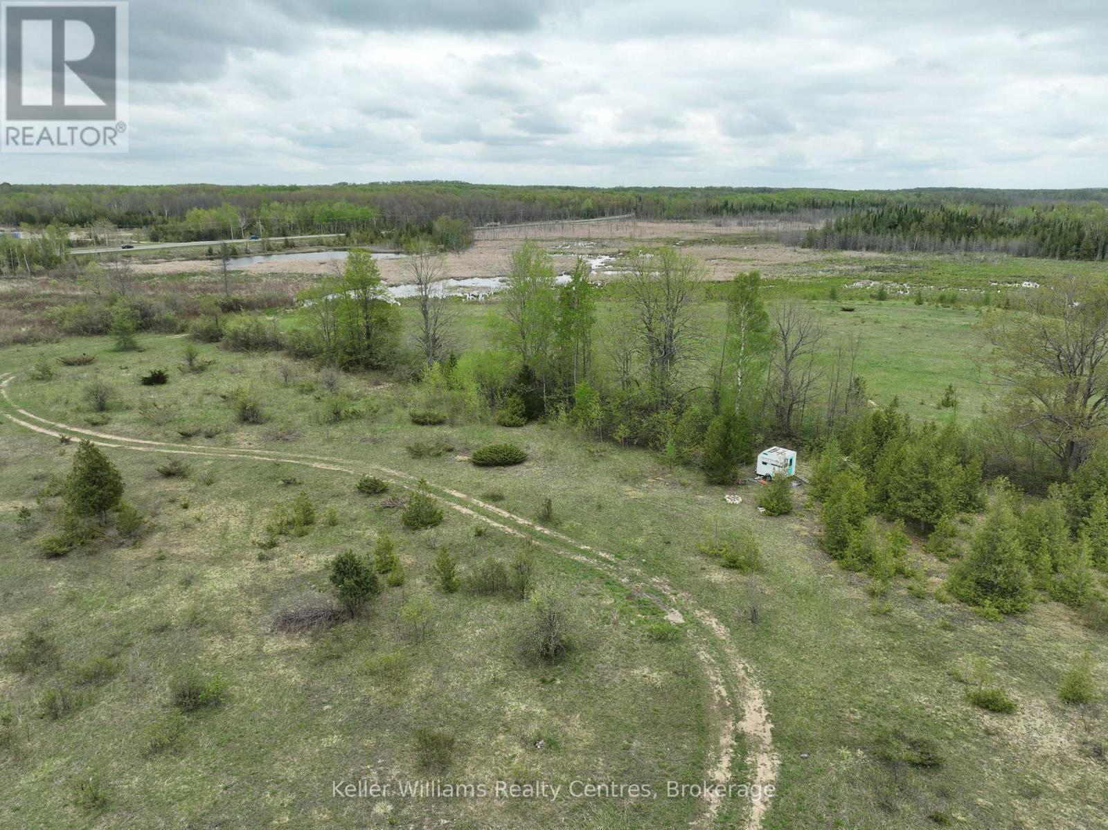 19528 Highway 6 Property Photo 33