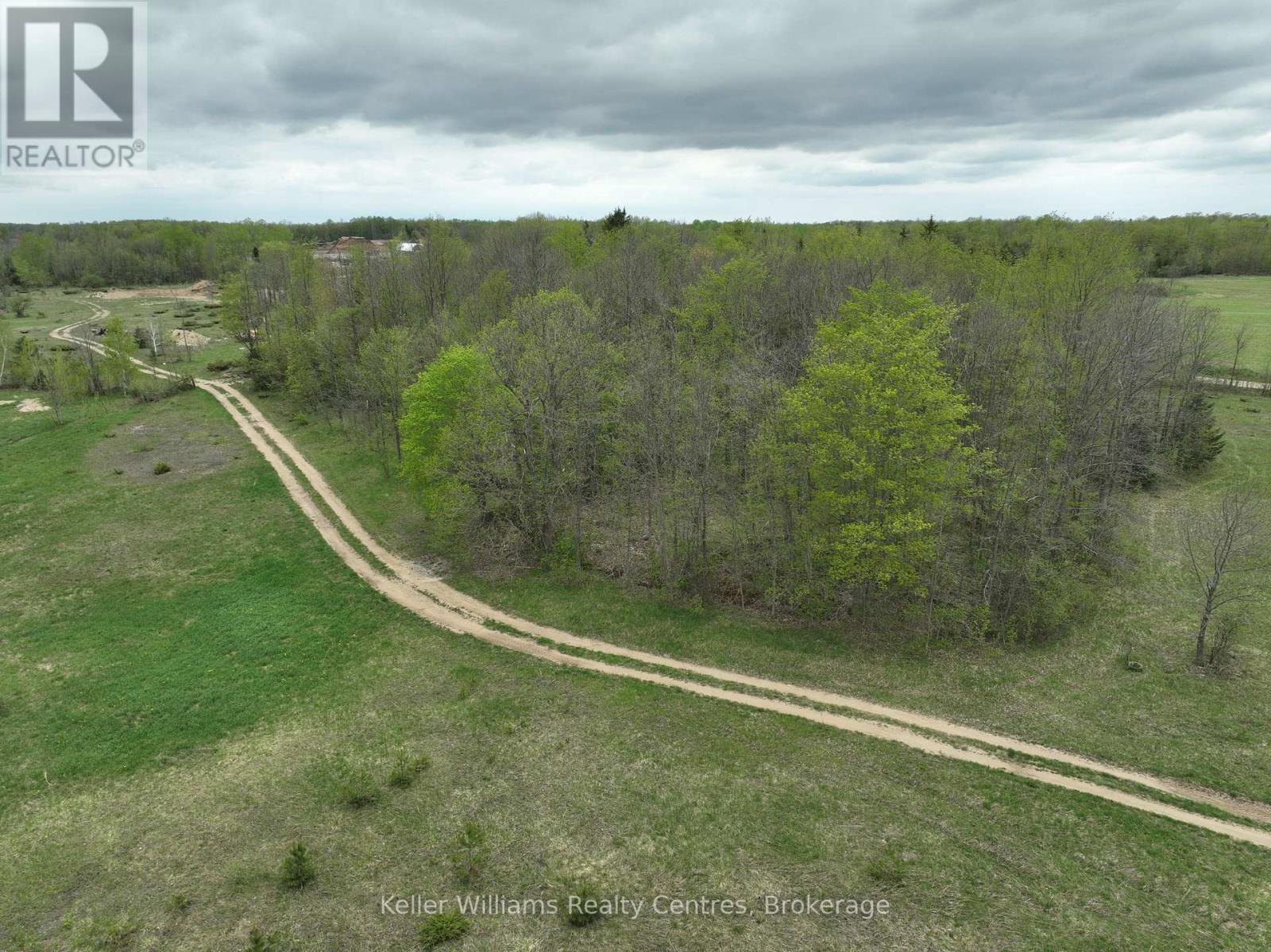 19528 Highway 6 Property Photo 35