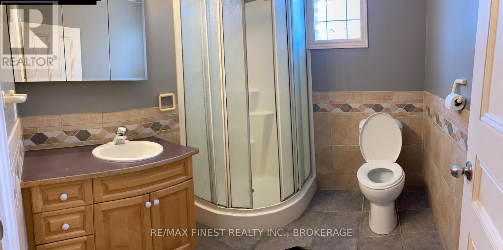 180-182 Bagot Street W Property Photo 22