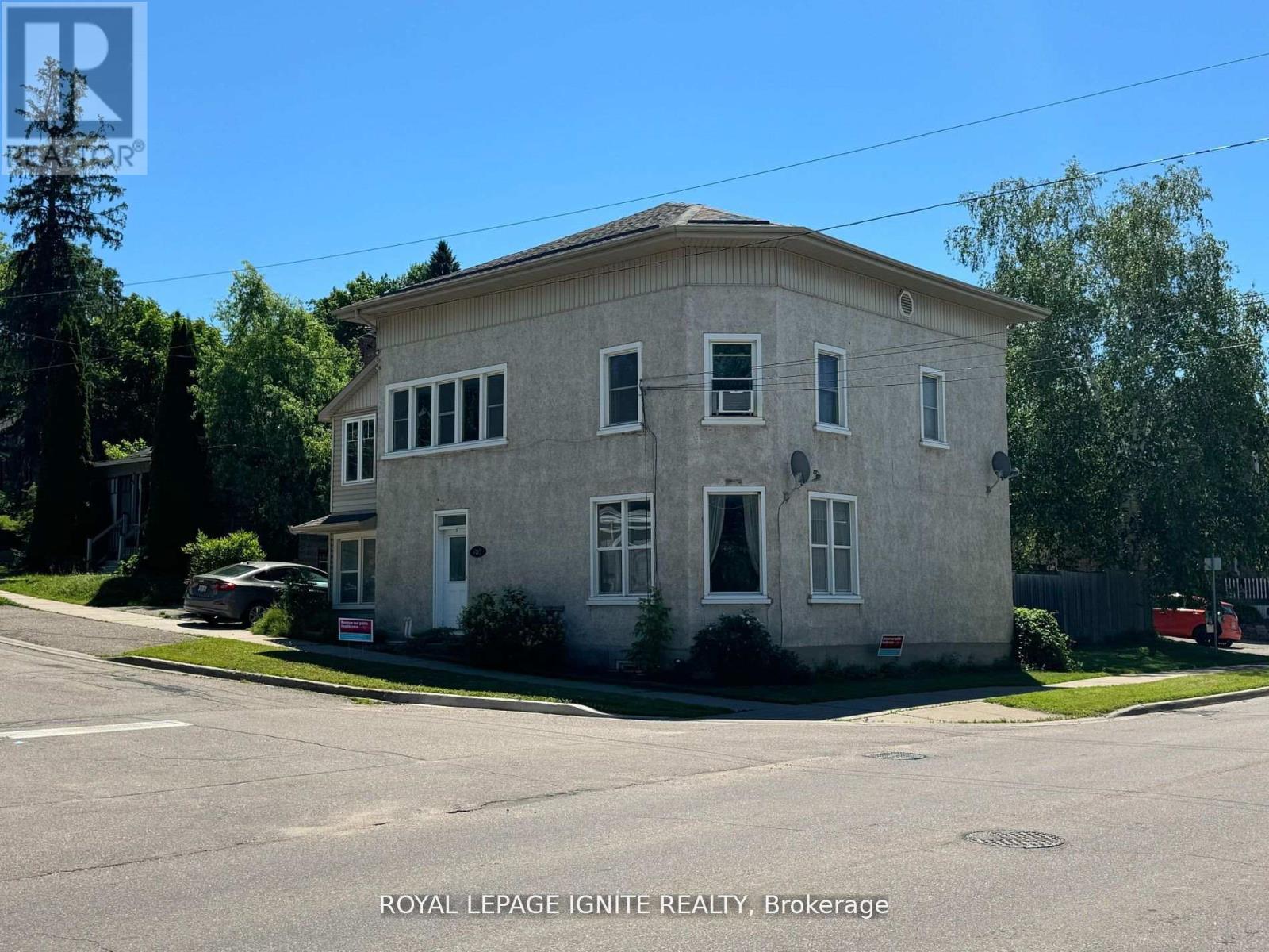 403 Mackay Street Property Photo 2