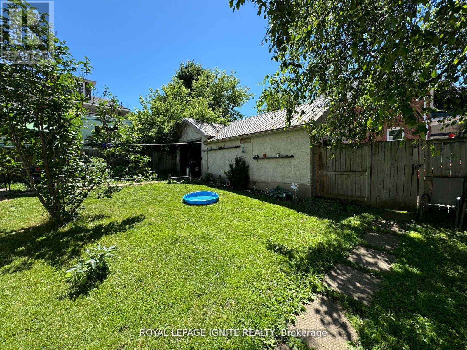 403 Mackay Street Property Photo 11