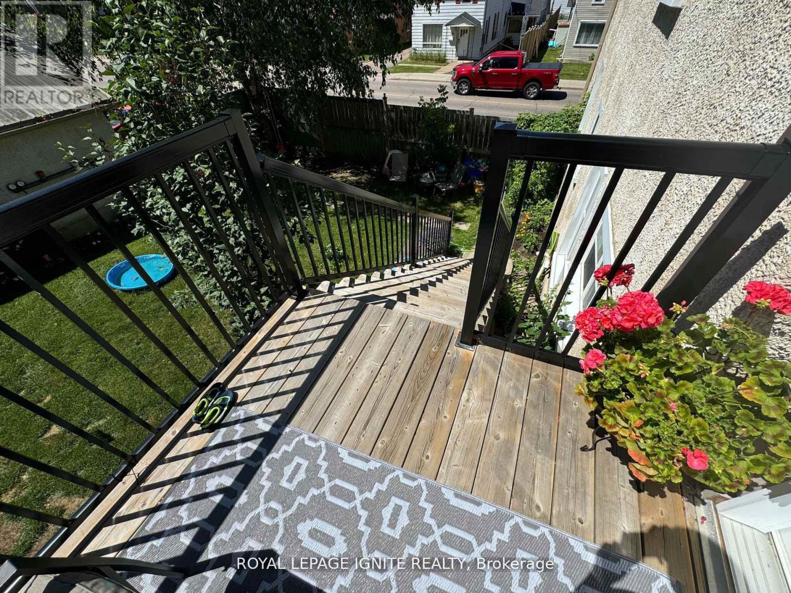 403 Mackay Street Property Photo 14