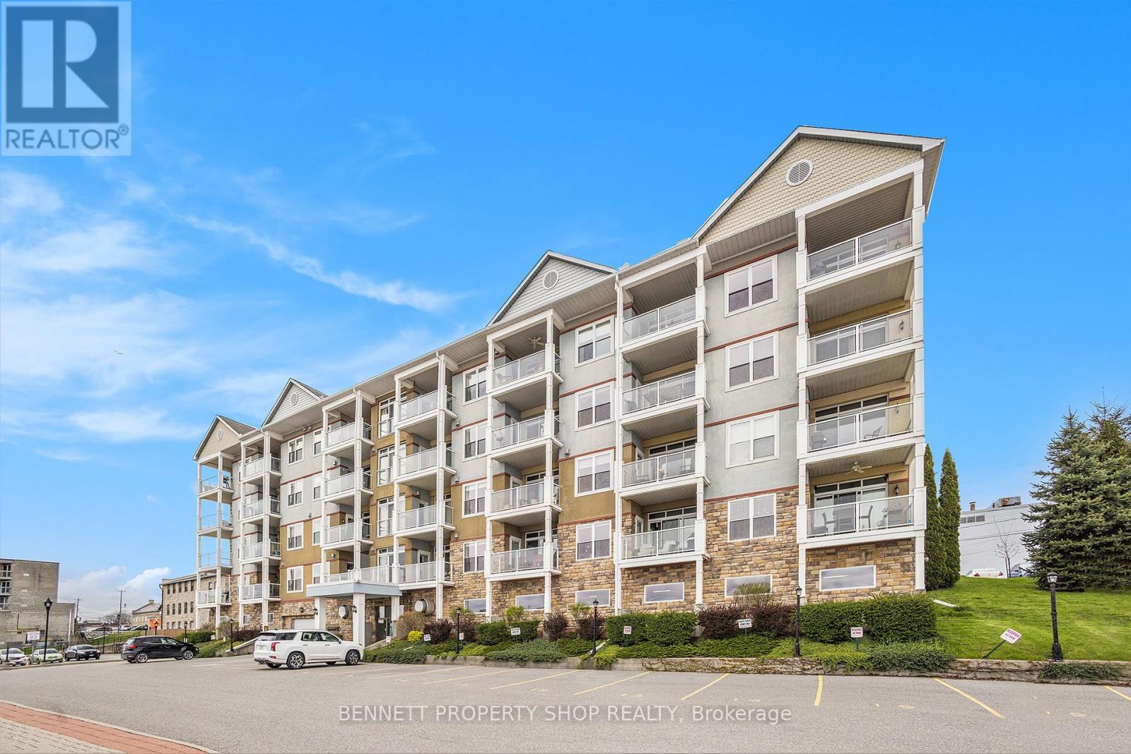 205 - 175 Water Street Property Photo