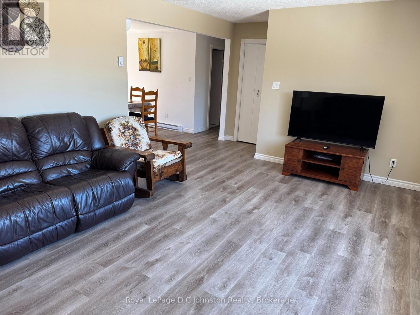#1 & #2 - 341 Palmerston Street Property Photo 10