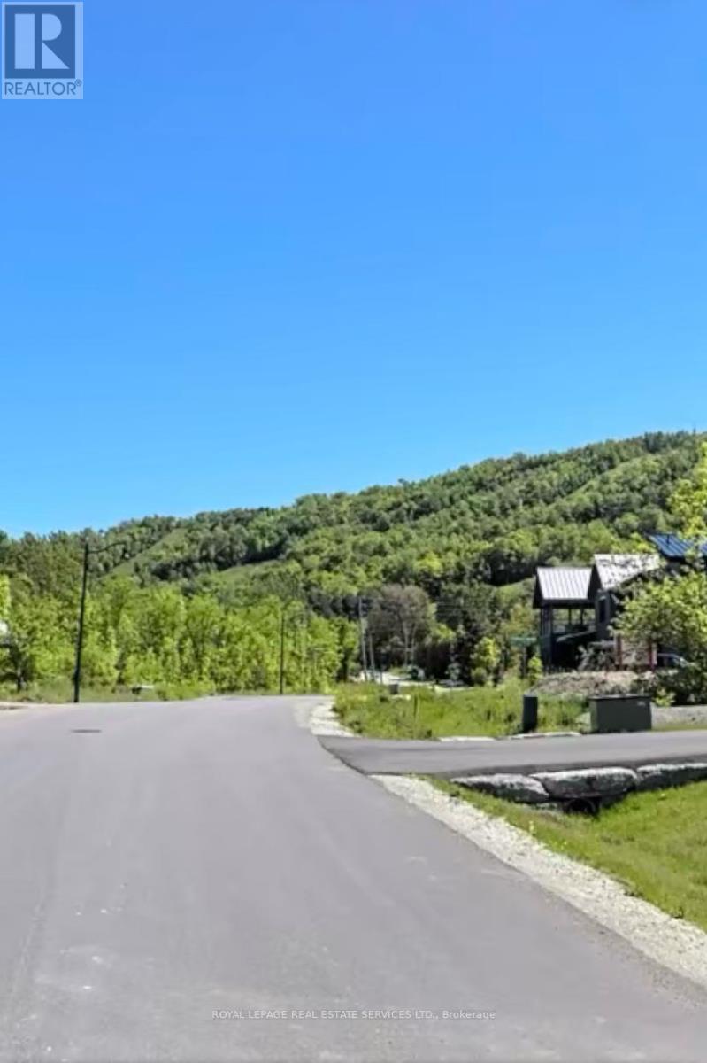127 Arnot Crescent Property Photo 2