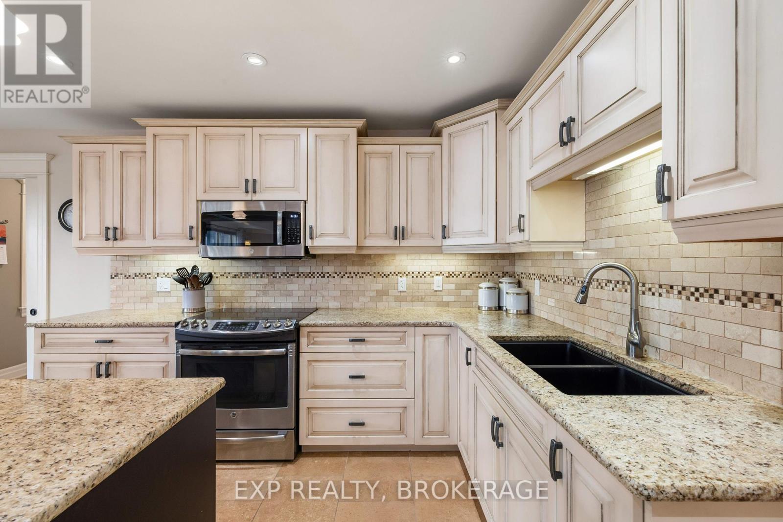 132 Kildare Avenue Property Photo 17