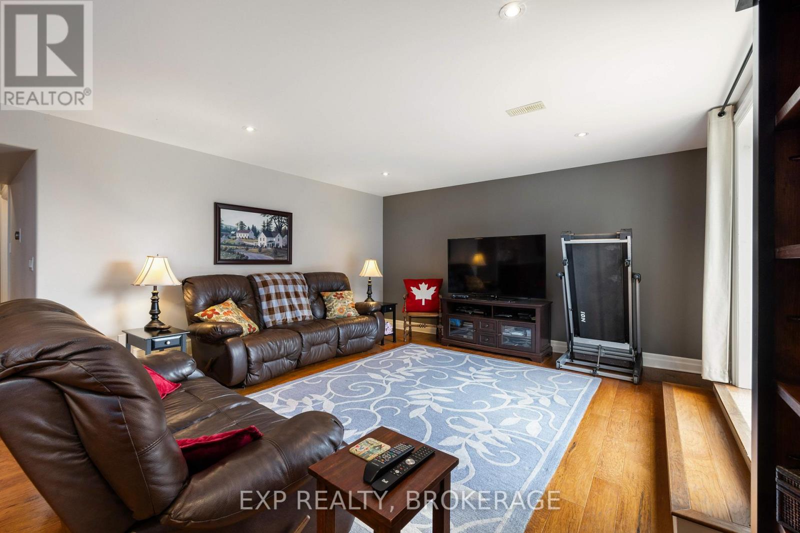 132 Kildare Avenue Property Photo 38
