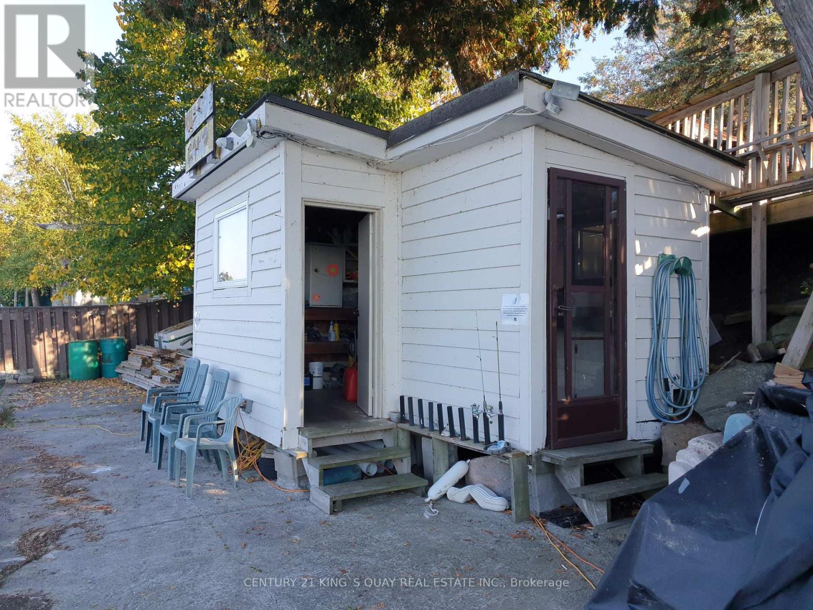 11 - 6108 Curtis Point Road Property Photo 41