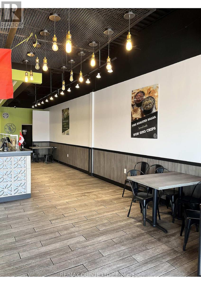 4b - 365 North Front Street Property Photo 4