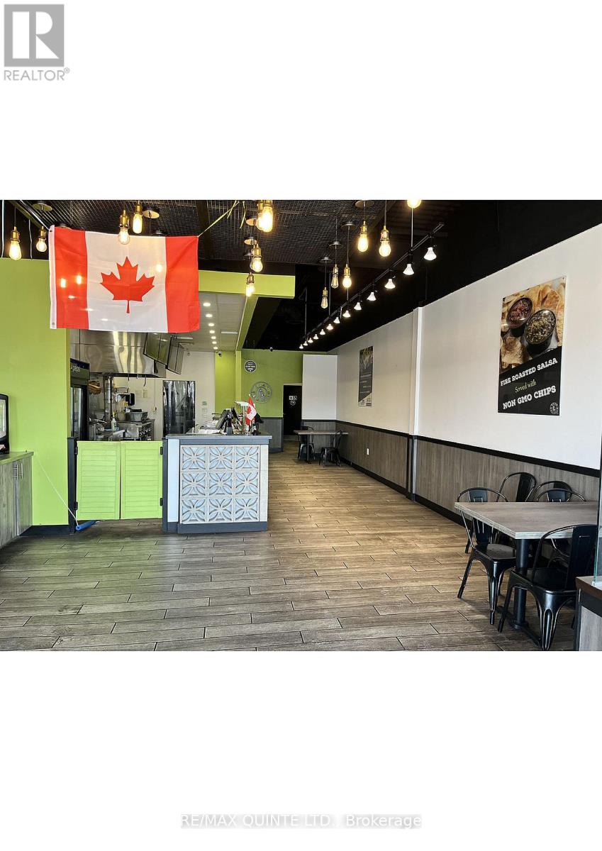 4b - 365 North Front Street Property Photo 5