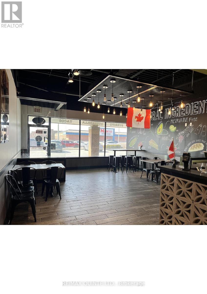 4b - 365 North Front Street Property Photo 7