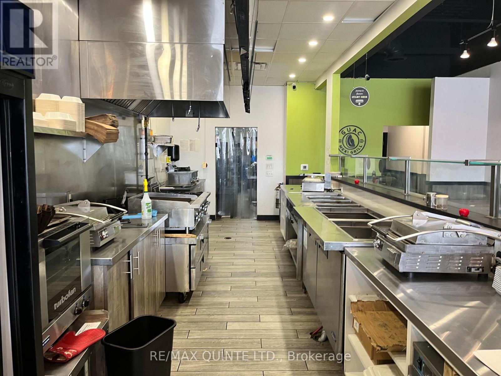 4b - 365 North Front Street Property Photo 9