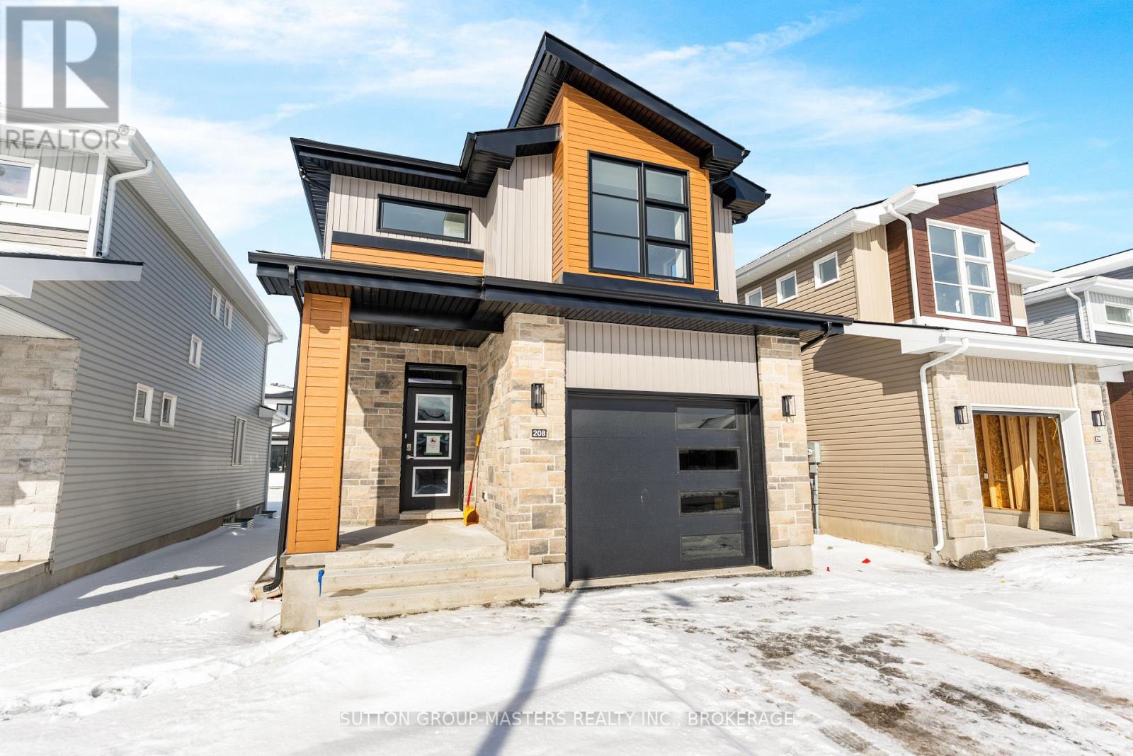 208 SUPERIOR DRIVE Property Image