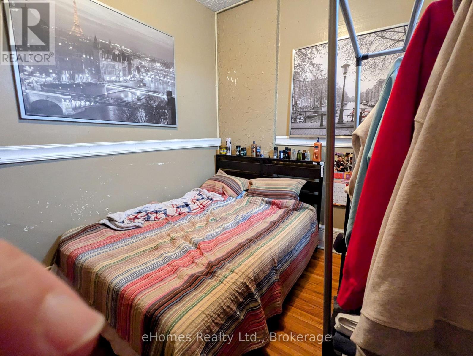 598 6th Street E Property Photo 20