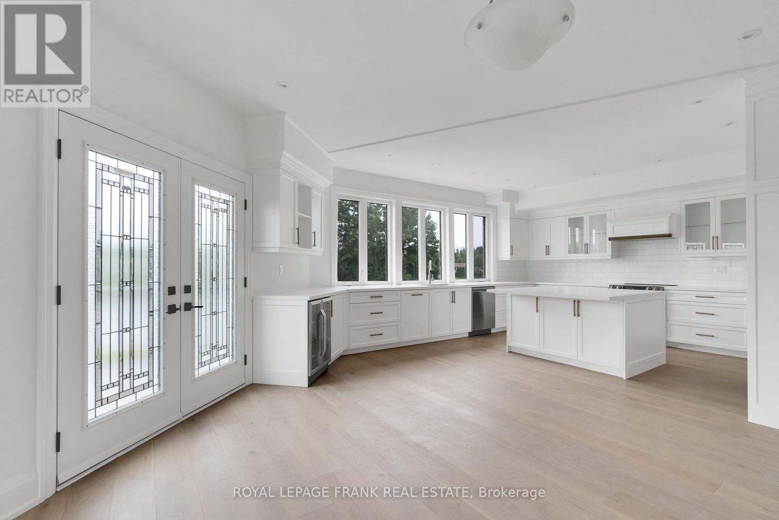 42 Pond Street Property Photo 8