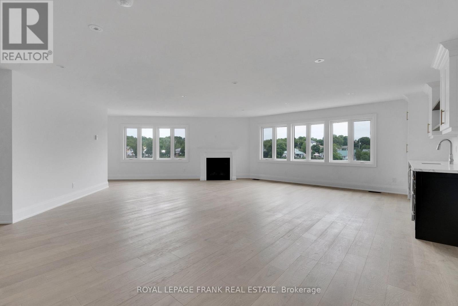 42 Pond Street Property Photo 21