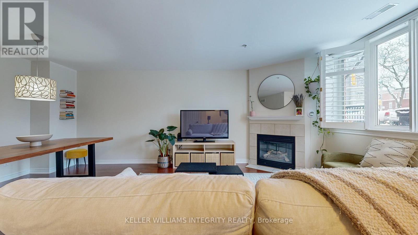 245 Cumberland Street Property Photo 7