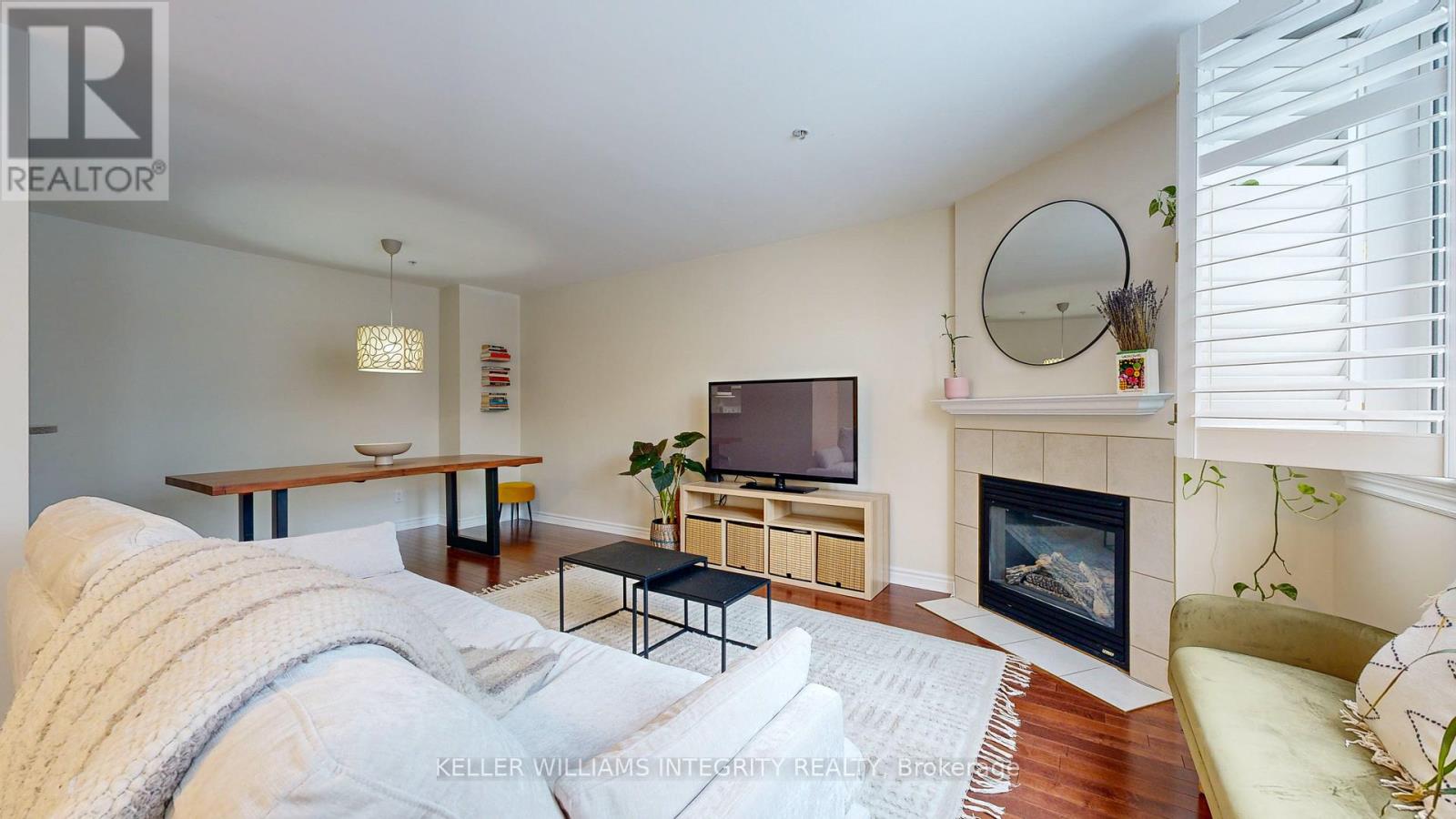 245 Cumberland Street Property Photo 8
