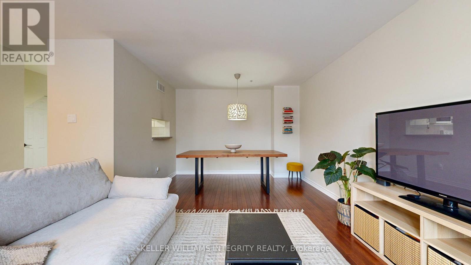 245 Cumberland Street Property Photo 9