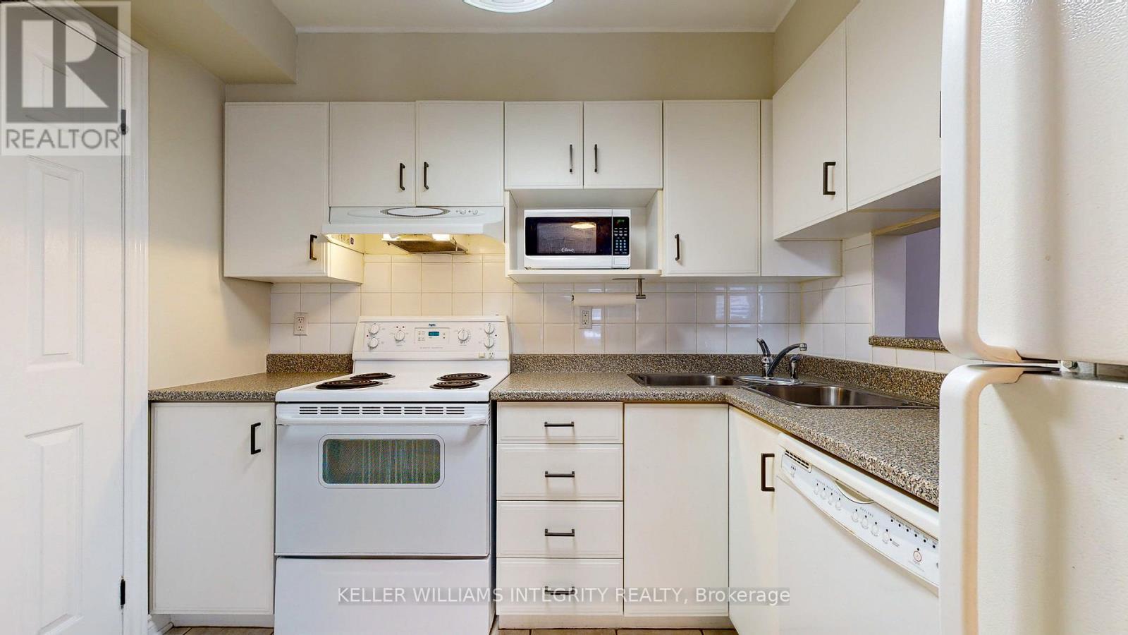 245 Cumberland Street Property Photo 16
