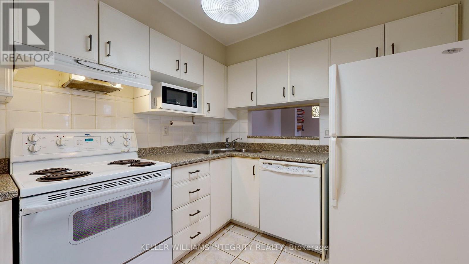 245 Cumberland Street Property Photo 17