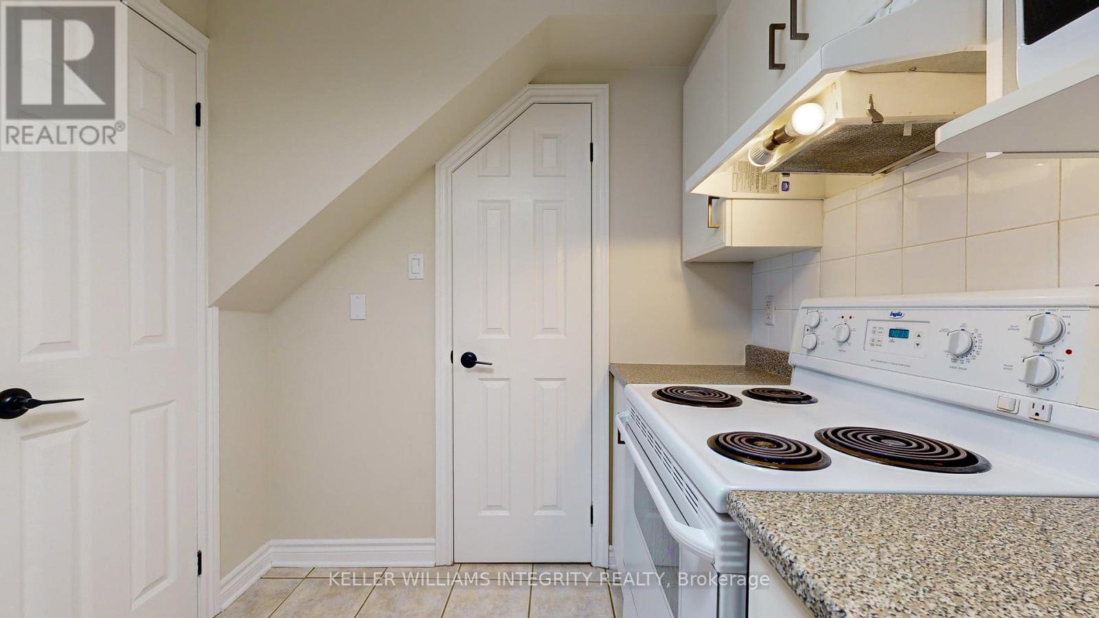 245 Cumberland Street Property Photo 19