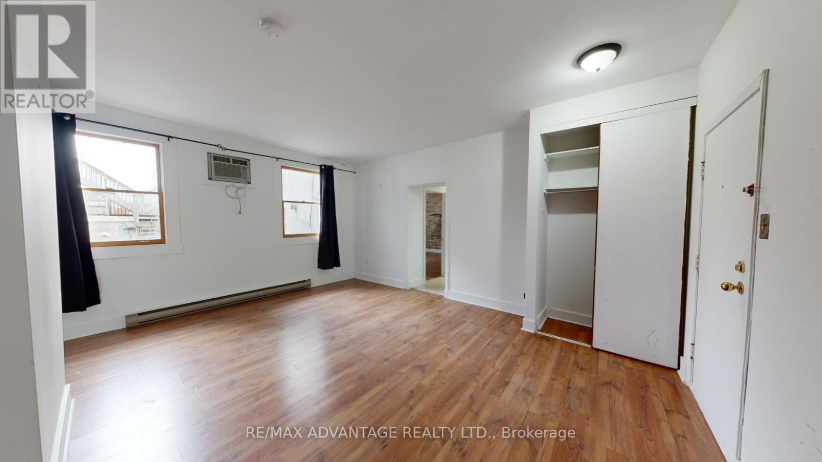 175-179 Dundas Street Property Photo 16