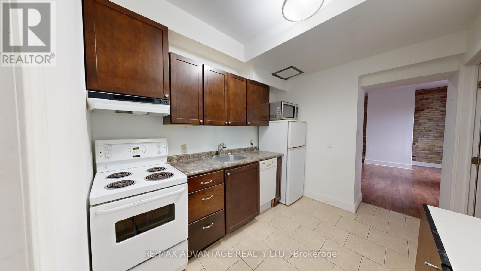 175-179 Dundas Street Property Photo 17