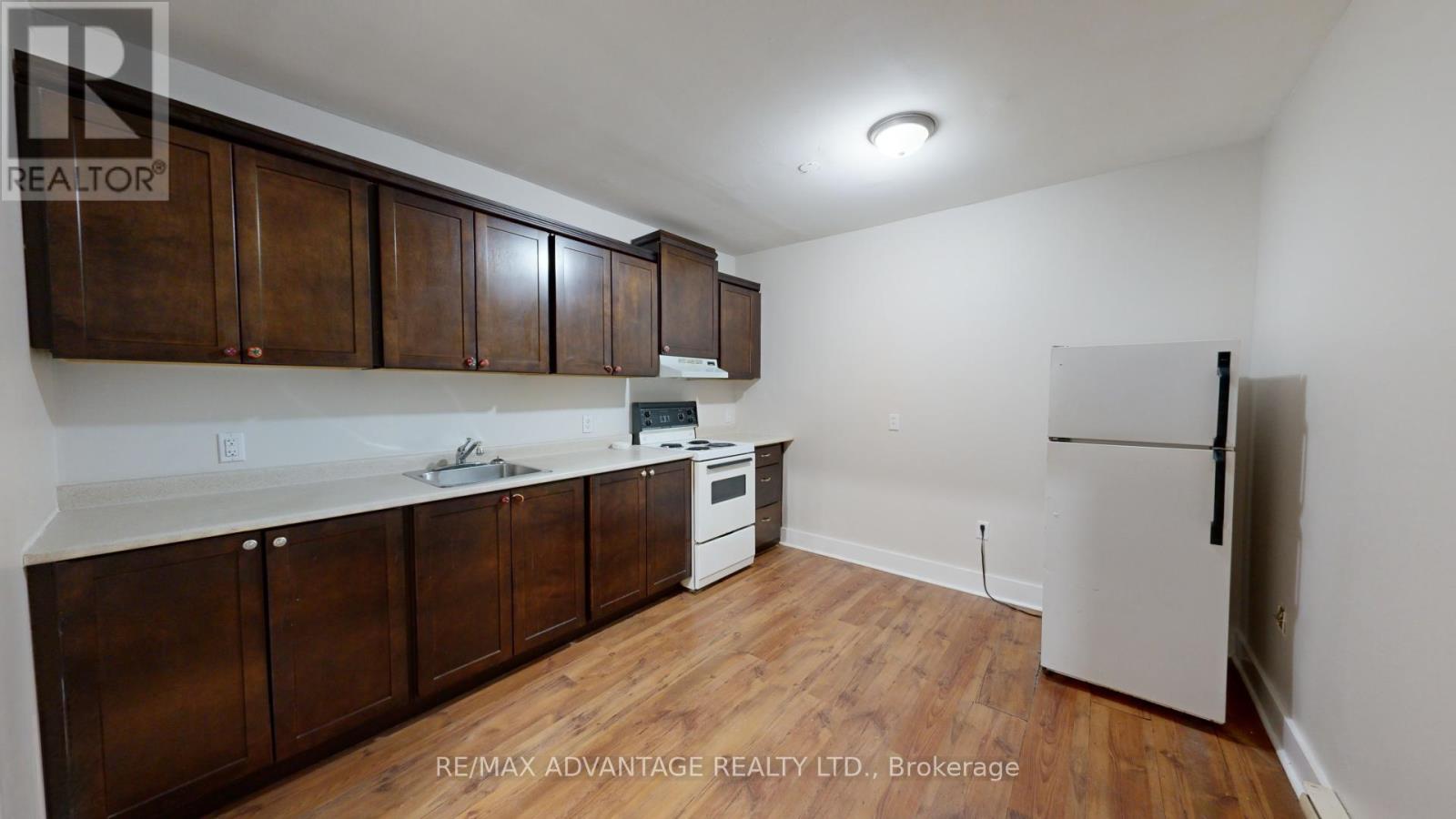 175-179 Dundas Street Property Photo 18