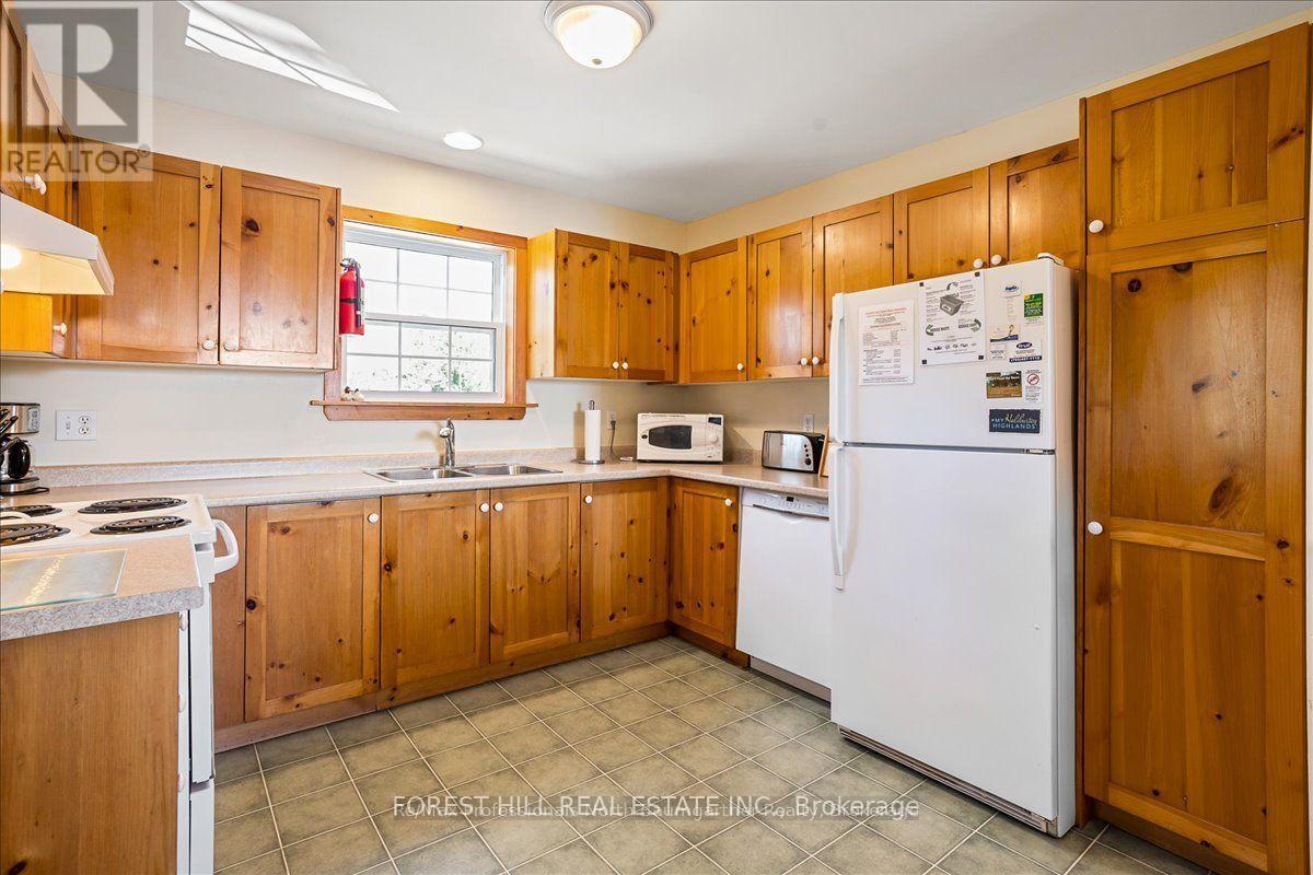 1033 Carnegie Ln Property Photo 10