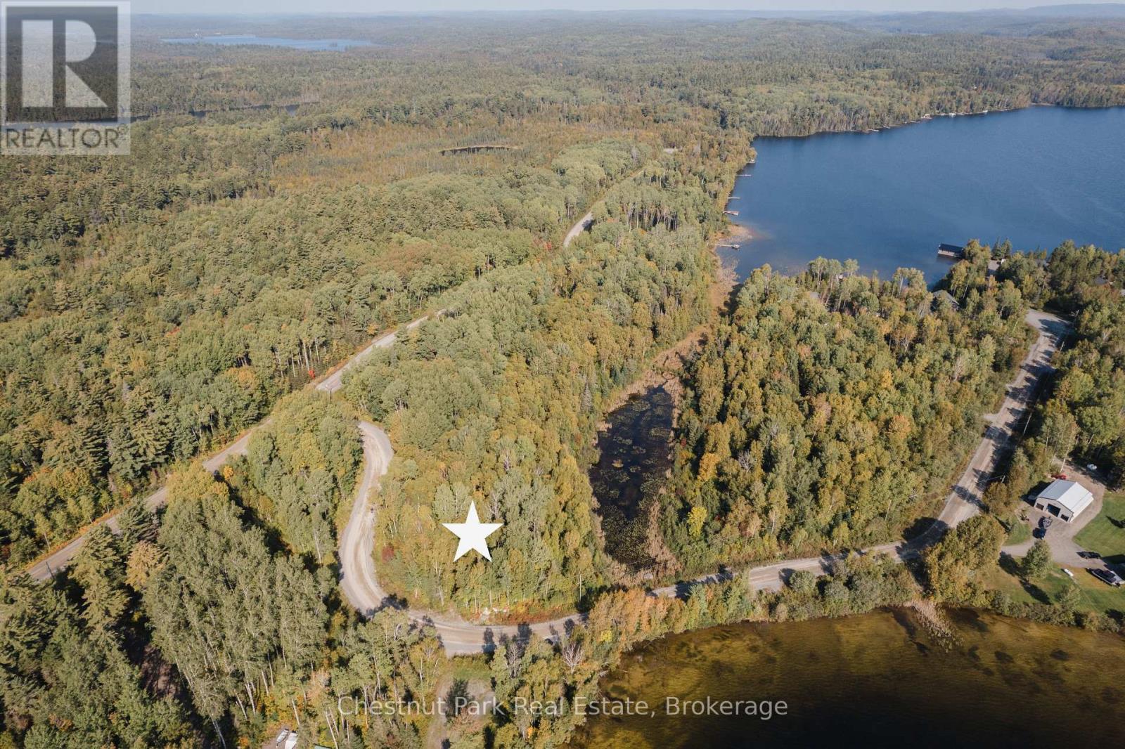 445 Fox Run Property Photo 12