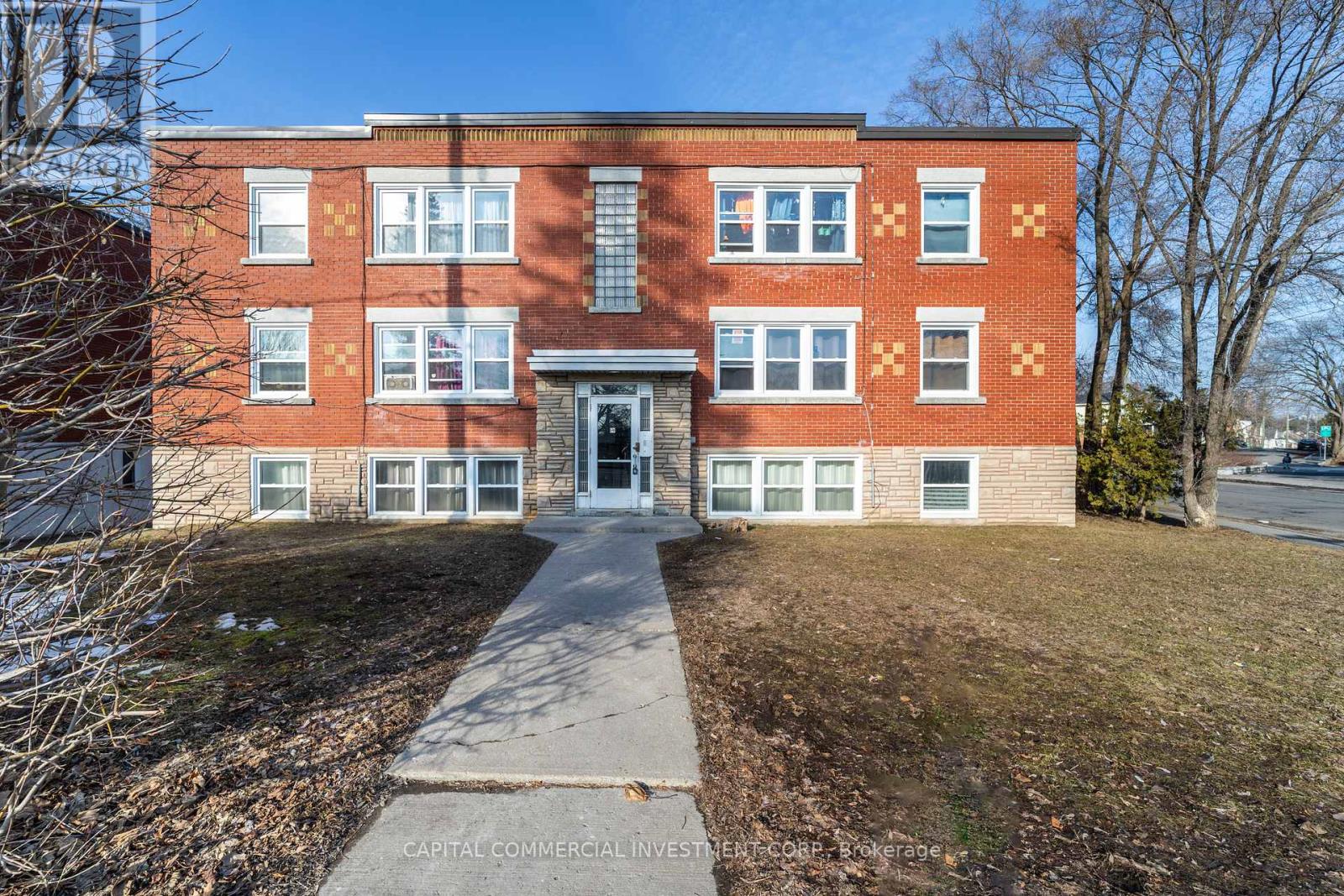 155 Marquette Avenue Property Photo 2