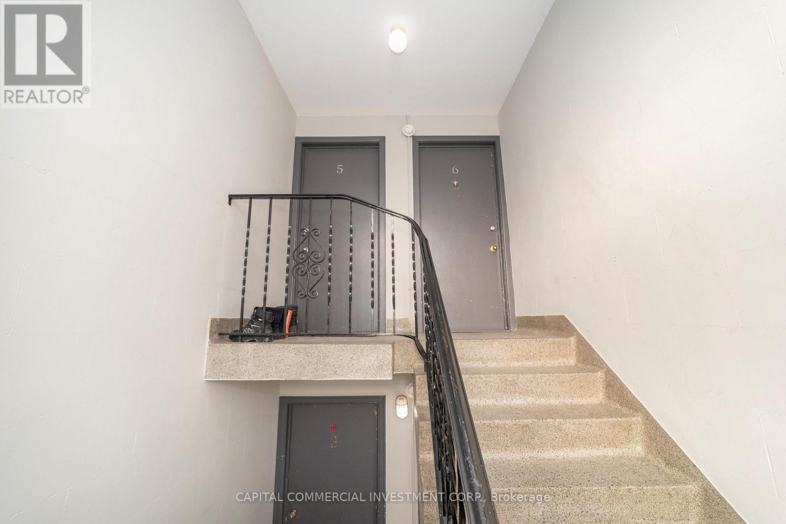 155 Marquette Avenue Property Photo 9