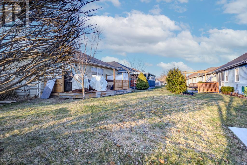 26 Edwin Crescent Property Photo 28