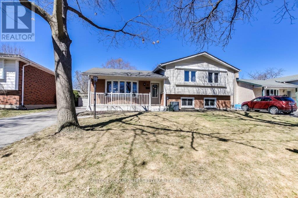 99 DOWNING CRESCENT Property Image