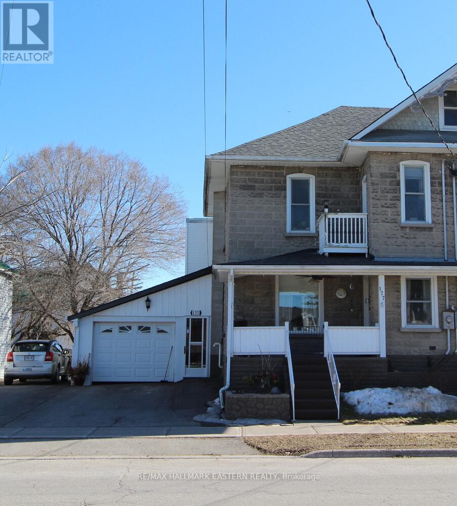 175-177 Front Street N Property Photo 15