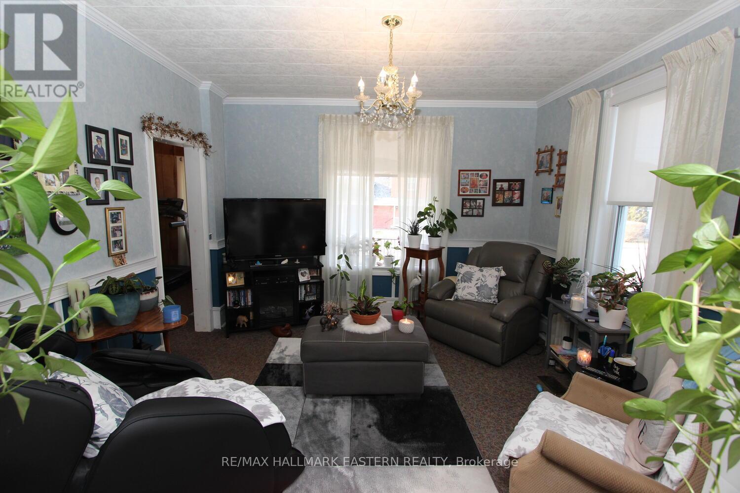 175-177 Front Street N Property Photo 22