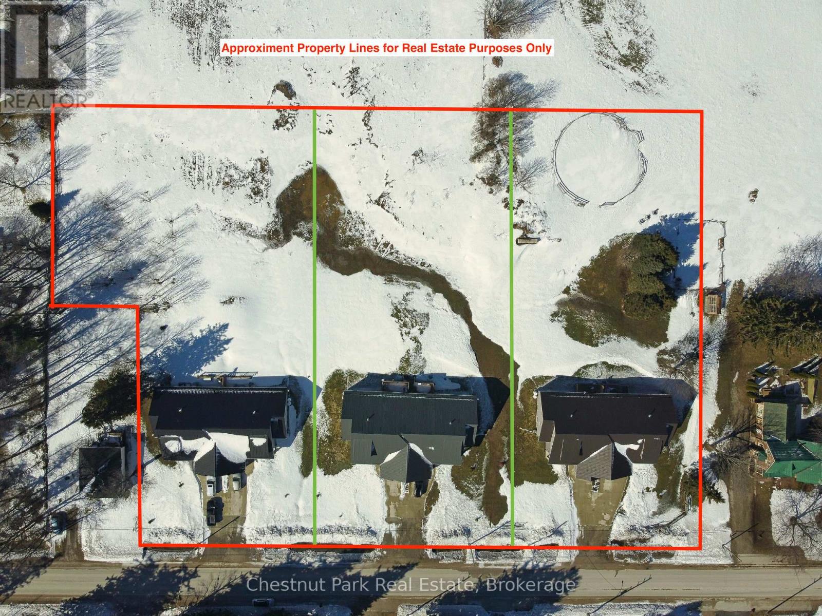 319916-319926 Kemble Rock Road Property Photo 6