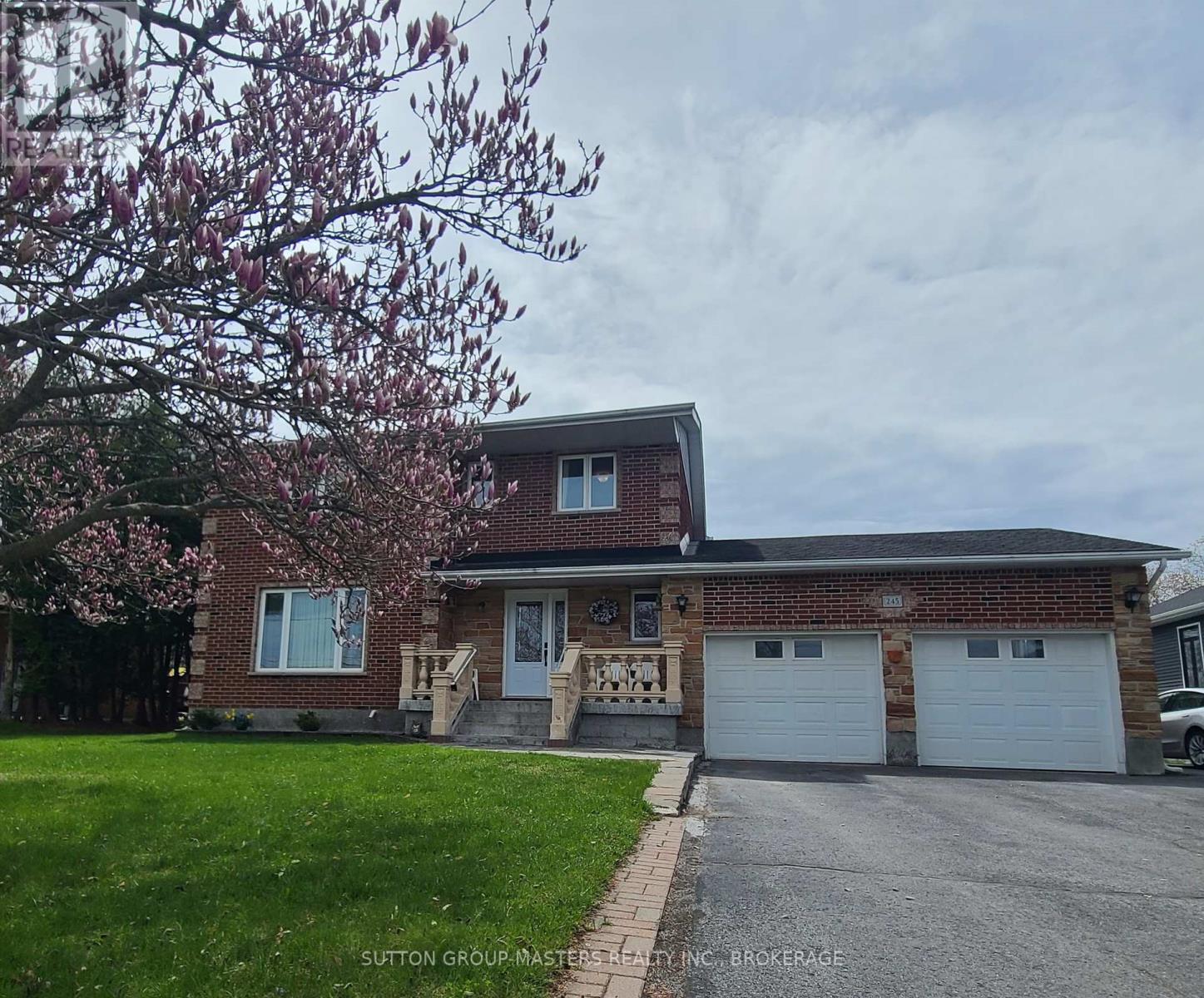 245 Arnold Street Property Photo 1