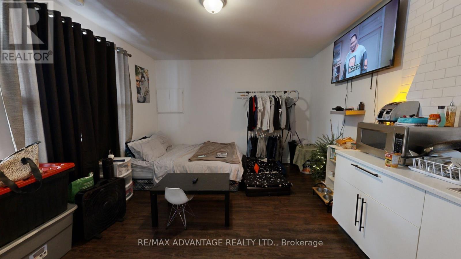 193 Wharncliffe Road N Property Photo 13