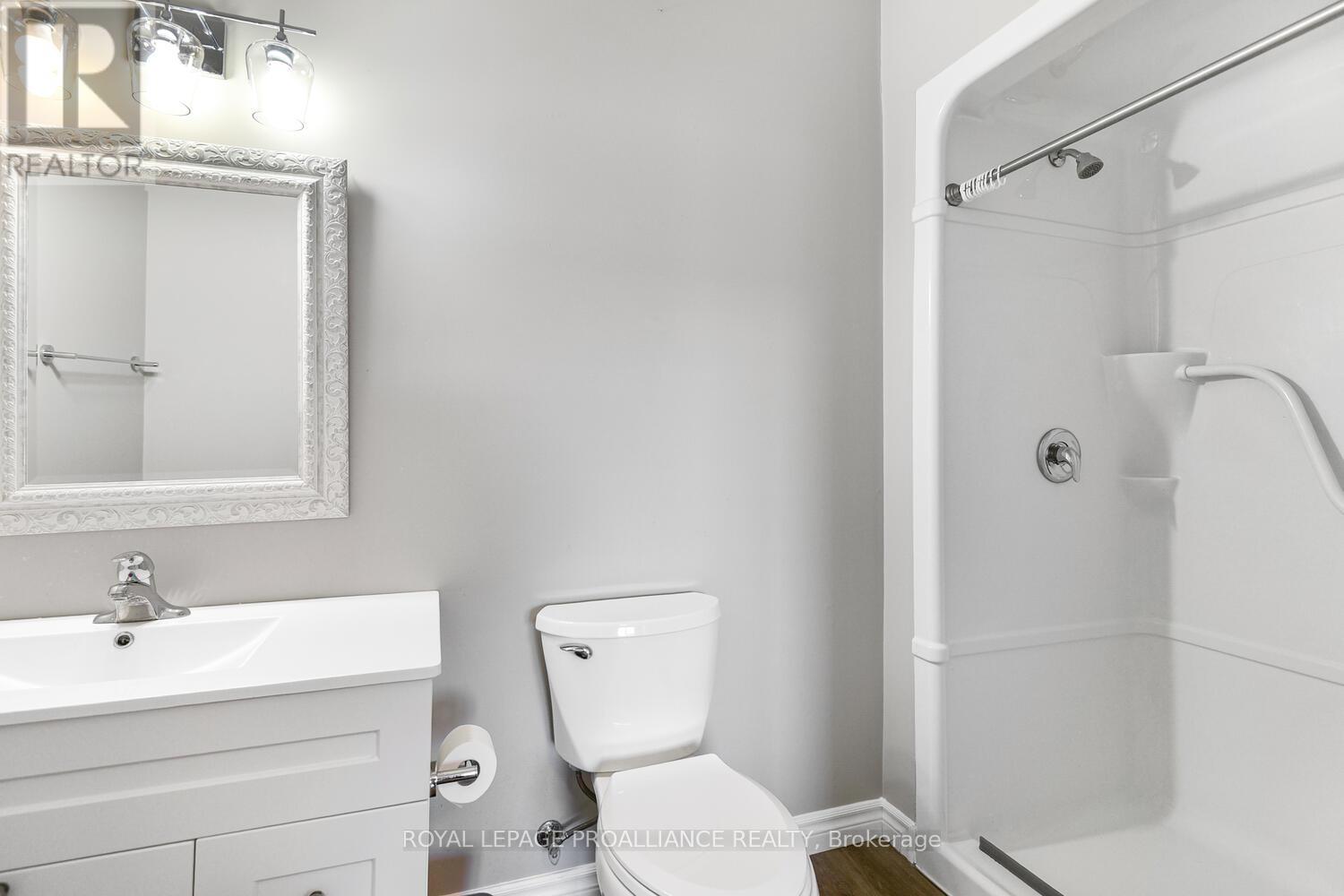 9 Pearl Street E Property Photo 17