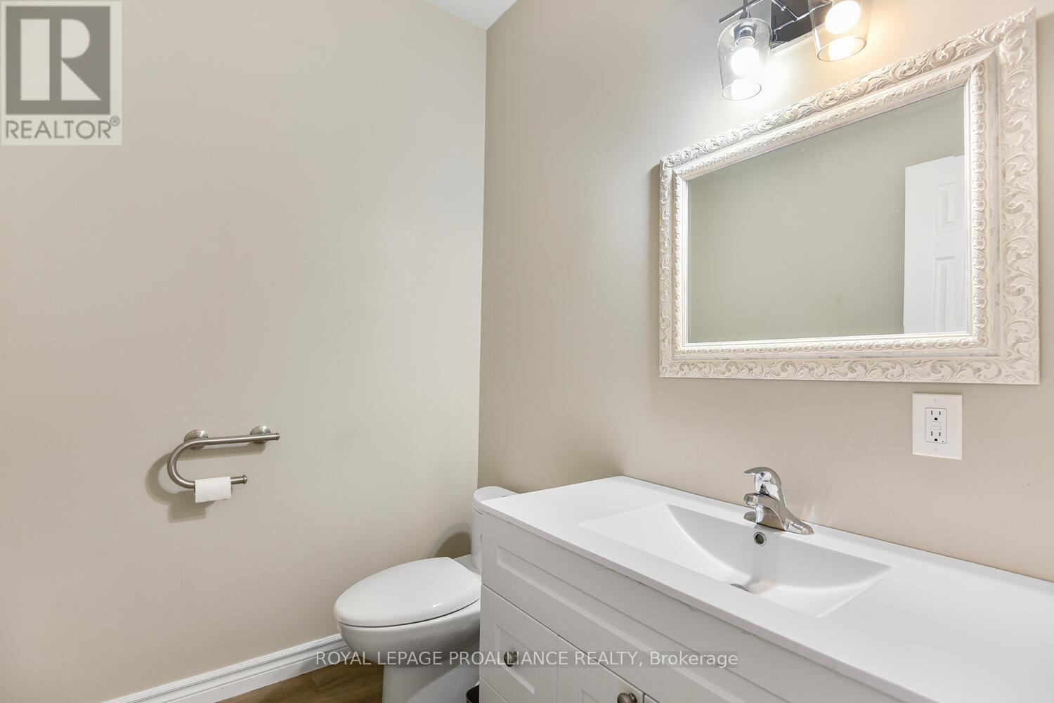 9 Pearl Street E Property Photo 19