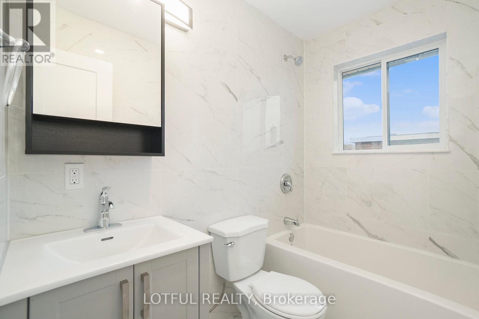 6 - 484 Queen Mary Street Property Photo 15
