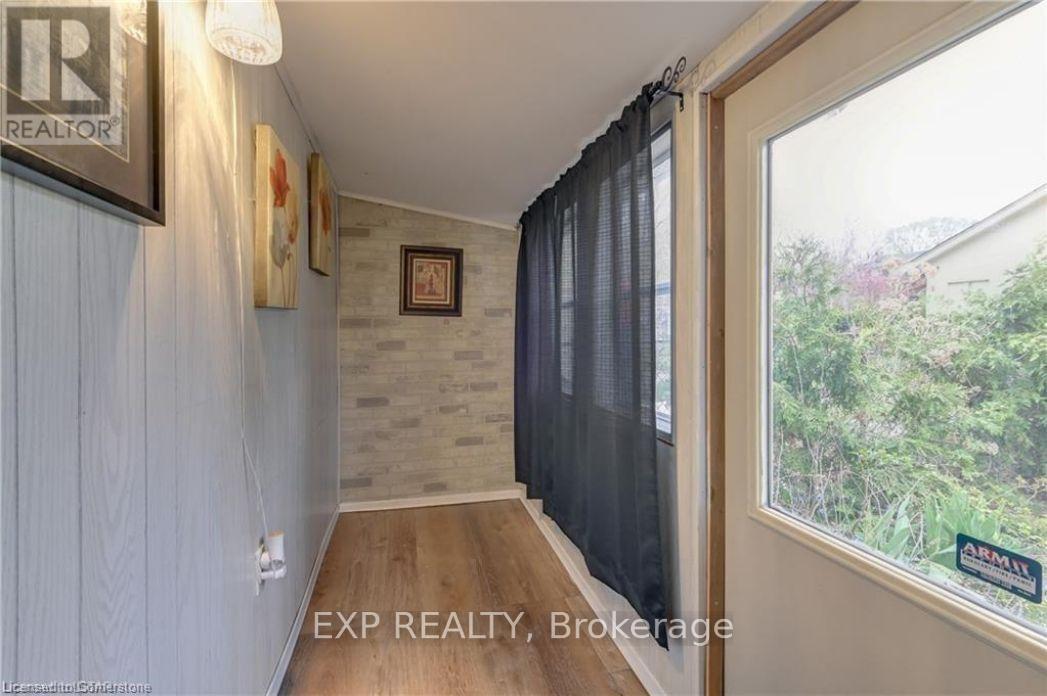 12 Cartwright Street Property Photo 24