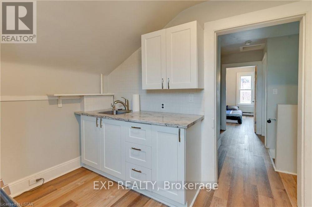 12 Cartwright Street Property Photo 28
