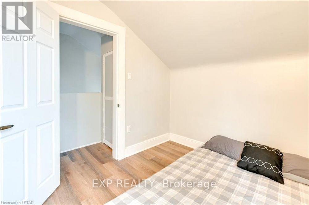 12 Cartwright Street Property Photo 29