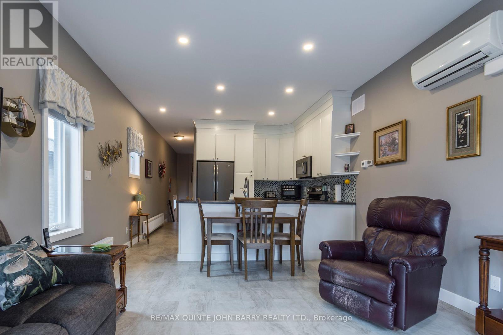 103 Dewal Place Property Photo 10