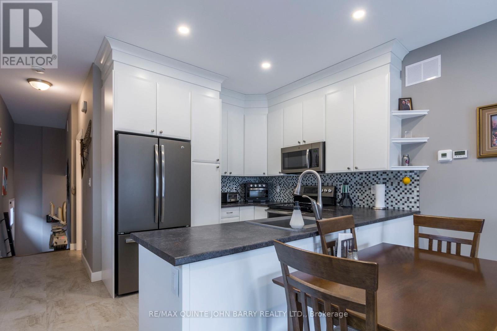 103 Dewal Place Property Photo 11